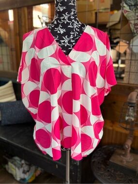 Ces Femme Hot Pink and White Geometric V-Neck Blouse